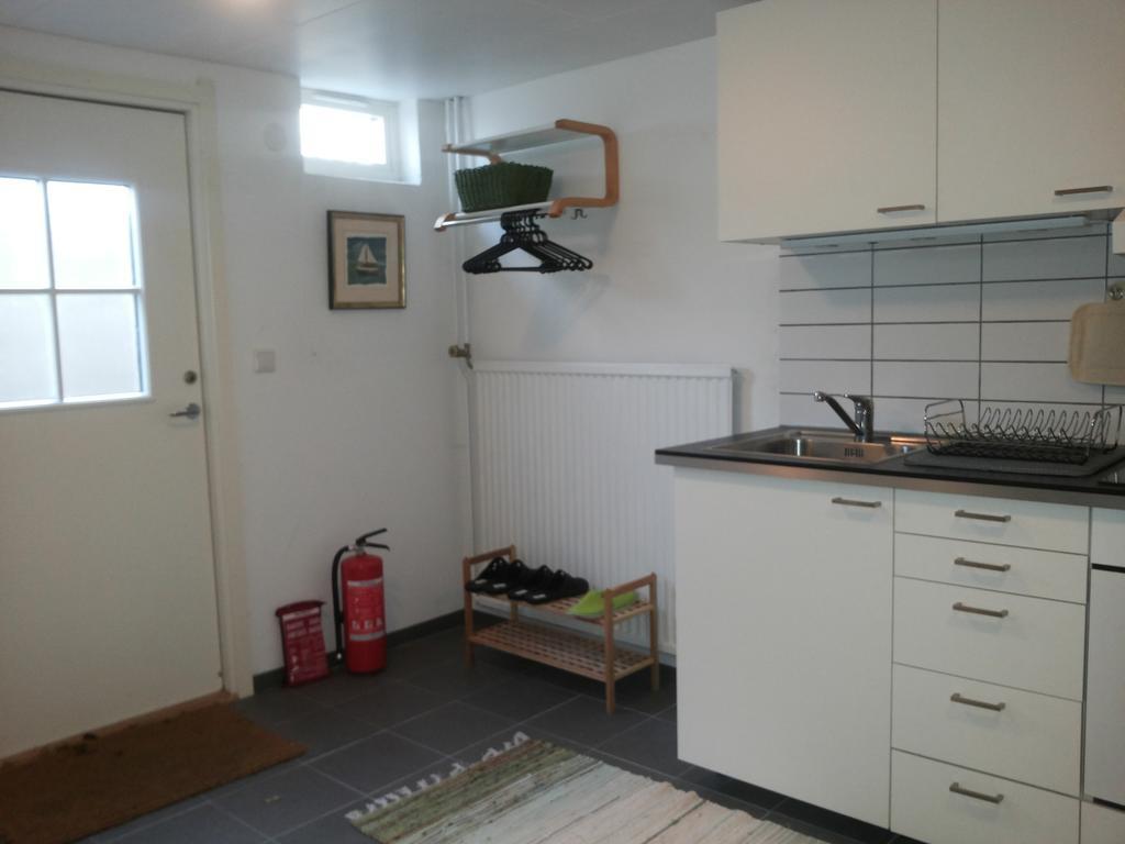 Laegenhet Lillisgarden Guest House Vallåkra Room photo